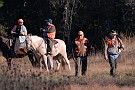 slides/DSC_3357_20081019-032.jpg  The judges are comparing their notes, and the gunners talk over their own issues.